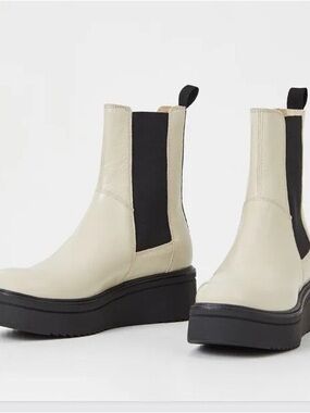 Vagabond Tara Platform Chelsea Boots
